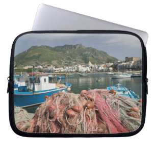 ITALIEN, Kampanien, (Golf von Neapel), ISCHIA, FOR Laptopschutzhülle