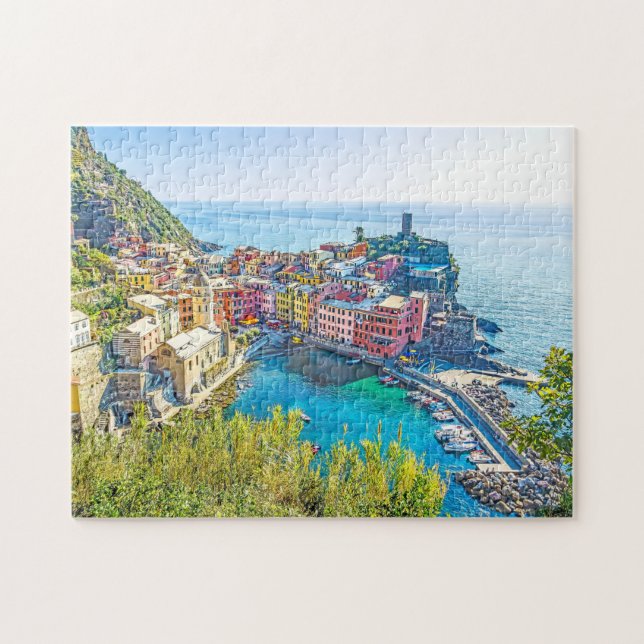 Italien landschaftlicher Becken-Ligurien-Sommer (Horizontal)