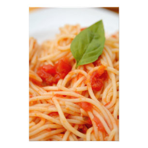 Italien, Orta, Lago Orta, Spaghetti mit Tomate Fotodruck