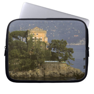 Italien, Portofino. Landschaftliches Leben Laptopschutzhülle