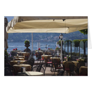 Italien, Provinz Como, Bellagio. Seecafé.