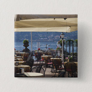 Italien, Provinz Como, Bellagio. Seecafé. Button