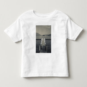 Italien, Provinz Como, Tremezzo. Seehecht Kleinkind T-shirt