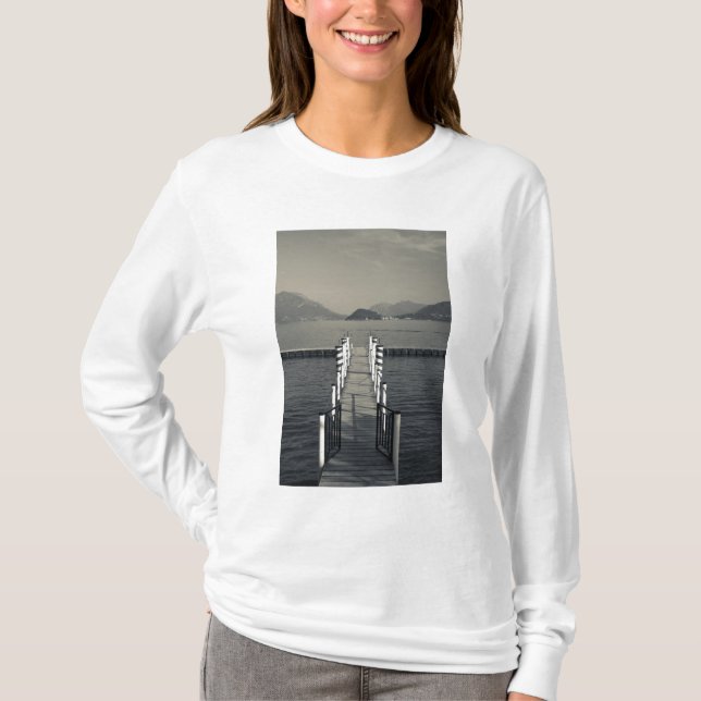 Italien, Provinz Como, Tremezzo. Seehecht T-Shirt (Vorderseite)