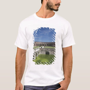 Italien, Provinz Mantua, Mantua. Hof, T-Shirt