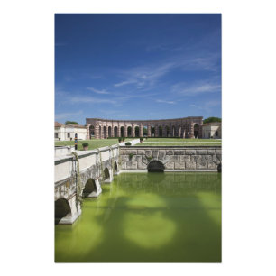 Italien, Provinz Mantua, Mantua. Innenhof, Fotodruck