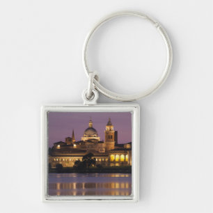 Italien, Provinz Mantua, Mantua. Stadtansicht und Schlüsselanhänger