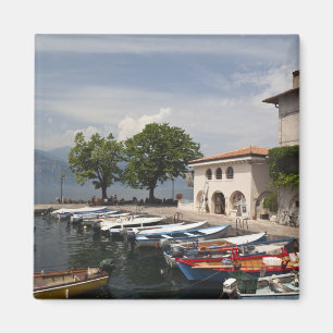Italien, Provinz Verona, Malcesine. Cassone old Magnet