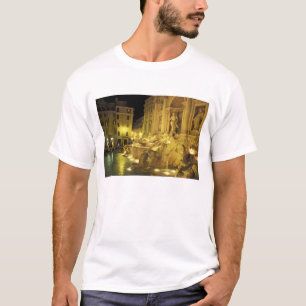 Italien, Rom. Trevi-Brunnen bei Nacht. T-Shirt