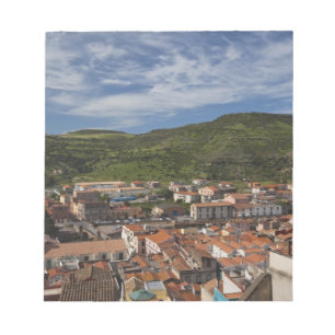 Italien, Sardinien, Bosa. Stadtansicht von Castell Notizblock