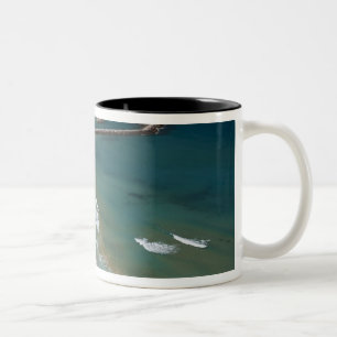 Italien, Sardinien, Buggerru. Buggerru Strand und Zweifarbige Tasse