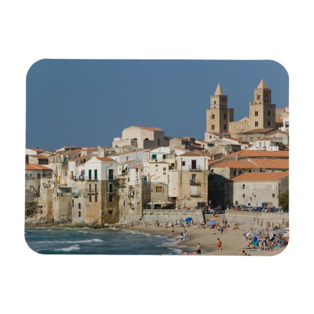 Italien, Sizilien, Cefalu, Stadtansicht mit Duomo  Magnet (Horizontal)