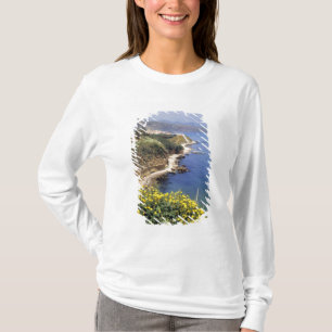 Italien, Sizilien. Die Nordküste Siziliens T-Shirt