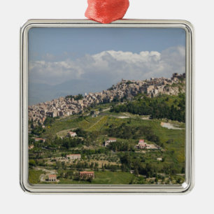 Italien, Sizilien, Enna, Calascibetta, Morgenansic Silbernes Ornament