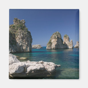 Italien, Sizilien, Scopello, Felsen von Tonnara Magnet