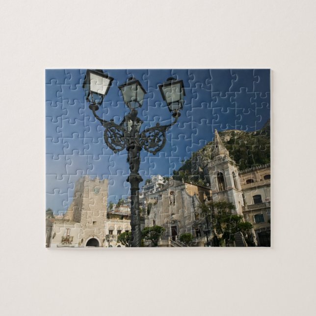 ITALIEN, Sizilien, TAORMINA: Piazza iX Aprile, San (Horizontal)