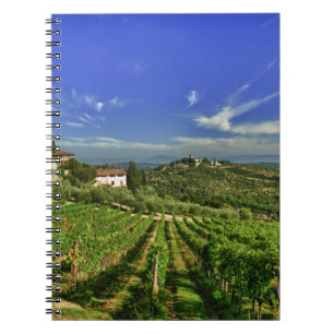 Italien, Toskana, Greve. Die Weinberge von Notizblock