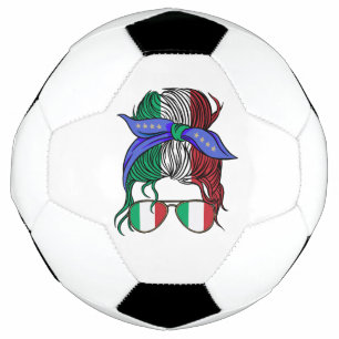 Italien: Unordnung mit italienischer Flagge Fußball