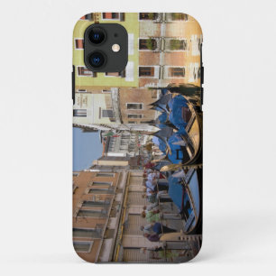 Italien, Venedig, Gondeln am Kanal vertäut Case-Mate iPhone Hülle