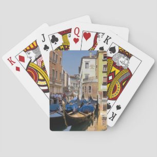 Italien, Venedig, Gondeln am Kanal vertäut Spielkarten