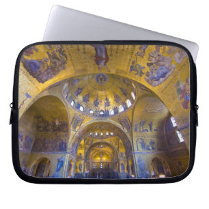 Italien, Venedig. Innenraum der Kathedrale St. Mar Laptopschutzhülle