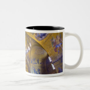 Italien, Venedig. Innenraum der Kathedrale St. Mar Zweifarbige Tasse