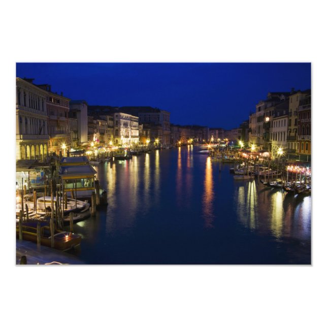 Italien, Venedig, nächtlicher Blick entlang des Gr Fotodruck (Vorne)