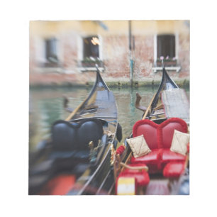 Italien, Venedig, Selektiver Fokus auf Gondel in d Notizblock