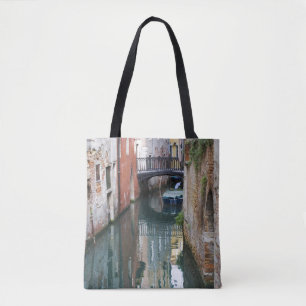 Italien, Venedig, Spiegelungen und kleine Brücke d Tasche