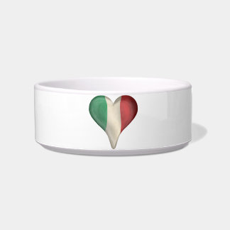 Italienische Flagge in einem Herzen Napf
