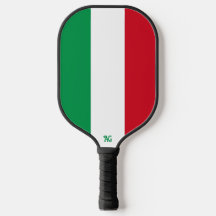 Italienische Flagge mit dem Pickleball-Paddel