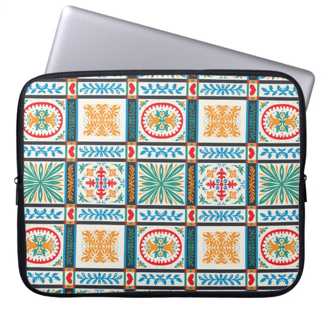 Italienische Kachel. Stickerei mit Blume und Laptopschutzhülle (Vorderseite)