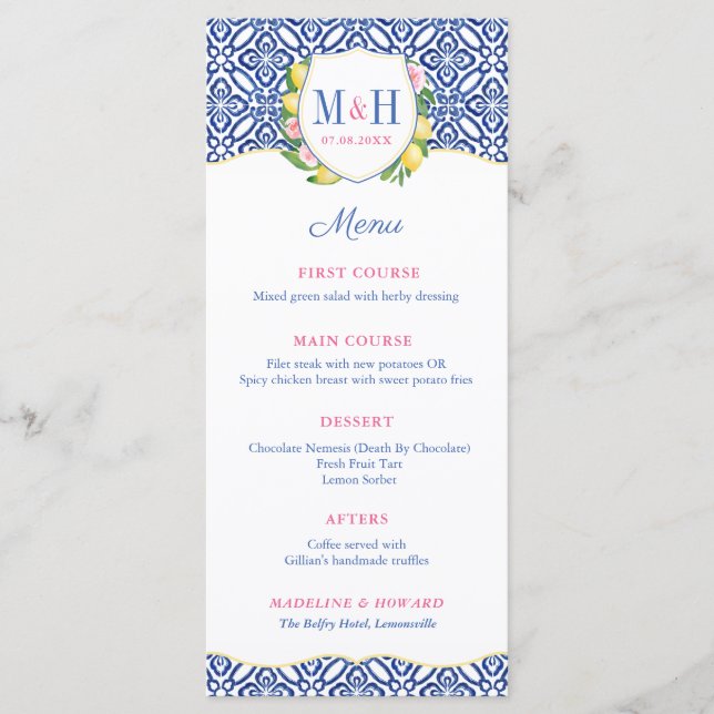 Italienische Lemons Blue Tile Monogram Wedding Menükarte (Vorderseite)
