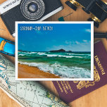 Italienischer goldener Sandstrand Sardinien Postkarte<br><div class="desc">Entspannen Sie am atemberaubenden goldgelben Sandstrand Sardiniens,  an dem die Wellen in aller Ruhe entspannen. Entdecken Sie das Wesen der Küsten Schönheit in diesem Original Foto. Perfekte Postkarte,  um ein paar Strandvibes zu versenden oder den Urlaubstraum lebendig behalten</div>