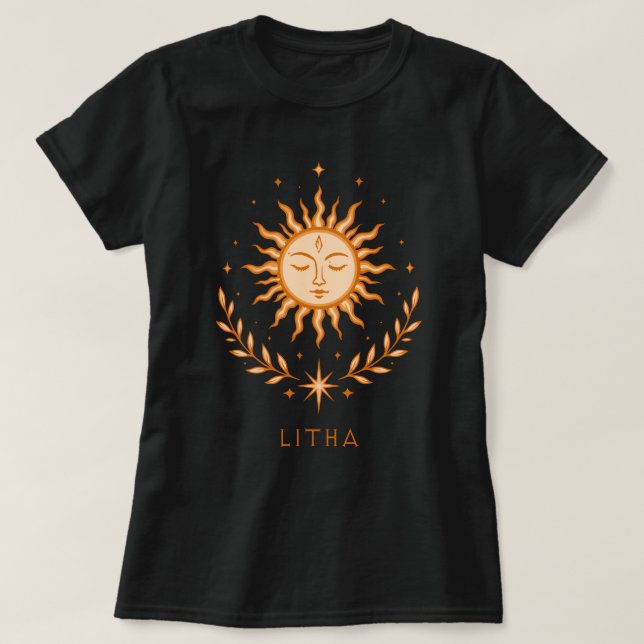 itha Celestial Sun Face Botanical Wreath Art T-Shirt (Design vorne)