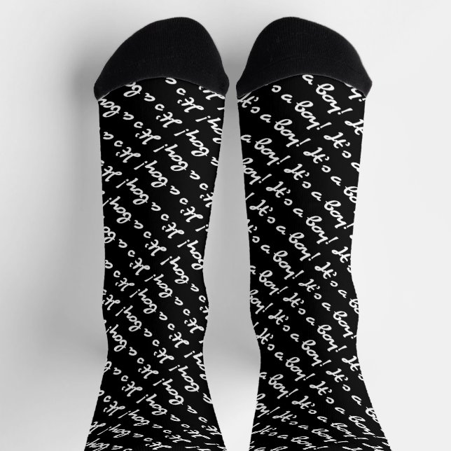 It's a Boy! White Script Baby Gender Reveal Socken (Oben)