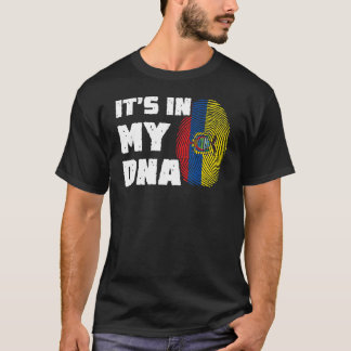 It's In My DNA Ecuador Flag Fingerprint Men Women T-Shirt