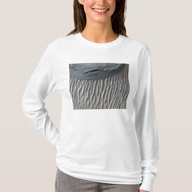 Ius Chasma, eine große Schlucht auf den Mars T-Shirt (Vorderseite)