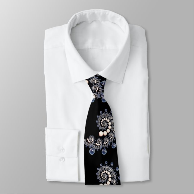 Ivory and Blue Pearl Spiral Neck Tie Krawatte (Gebunden)