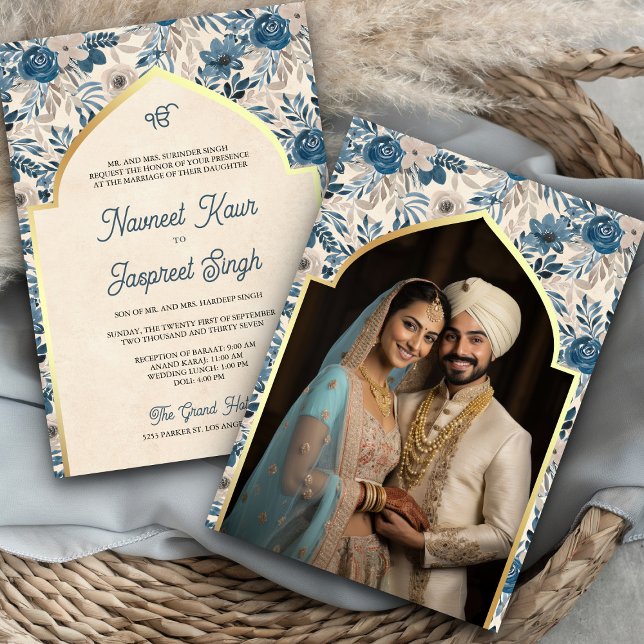 Ivory Blue Floral Foto Anand Karaj Sikh Wedding Einladung (Von Creator hochgeladen)