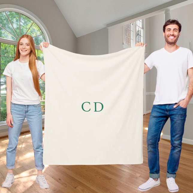Ivory emerald green monogrammed initials modern fleecedecke (Von Creator hochgeladen)