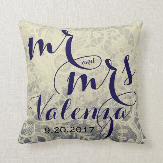 Ivory Lace Blue Two Tone Wedding Newlywed Gift Kissen