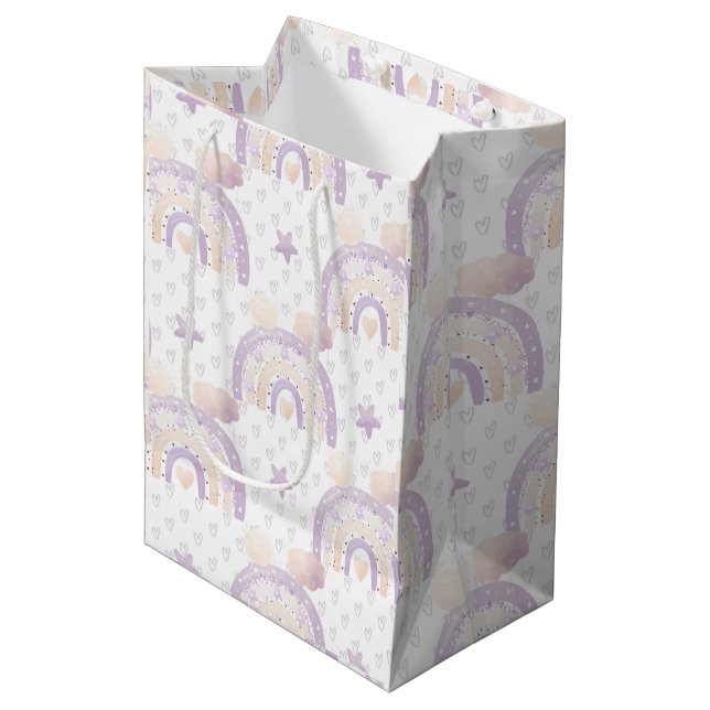 Ivory Lavender Boho Rainbow Baby Girl Shower Mittlere Geschenktüte (Vorderseite Schrägansicht)