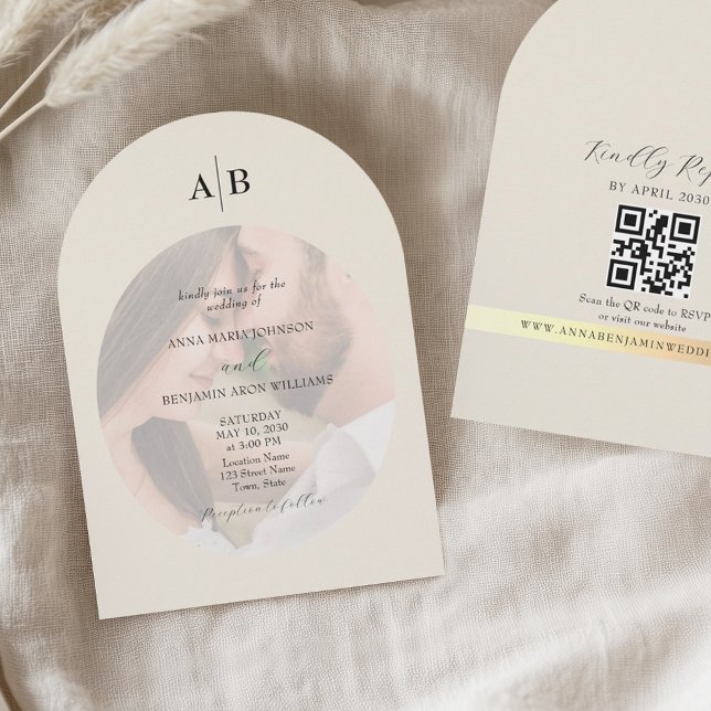 Ivory QR Code and Monogram Photo Wedding Einladung (Von Creator hochgeladen)