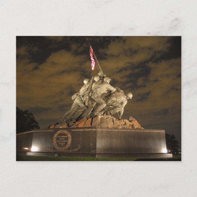 Iwo Jima bei der Nachtpostcard Postkarte (Vorderseite)