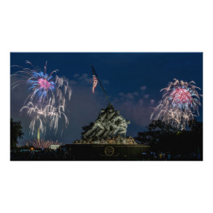 Iwo Jima Denkmal während des Feuerwerks am 4. Juli Fotodruck