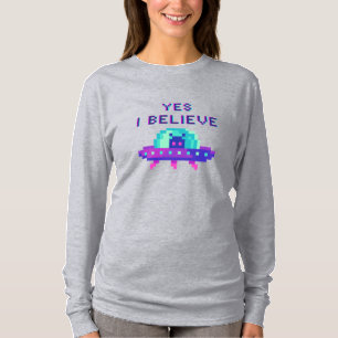 Ja, ich glaube, Alien Flying UFO Spaceship Pixel A T-Shirt