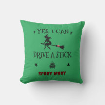 Ja, ich kann einen Stick fahren, sagt die Hexe