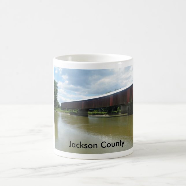 Jackson County bedeckte Brücken-Tasse Kaffeetasse (Mittel)