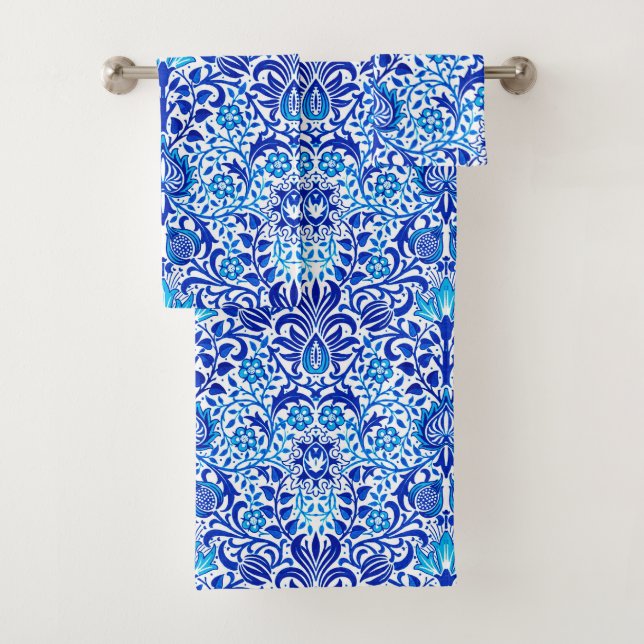 Jacobean Floral Damask, Cobalt bleu et blanc (En situation)